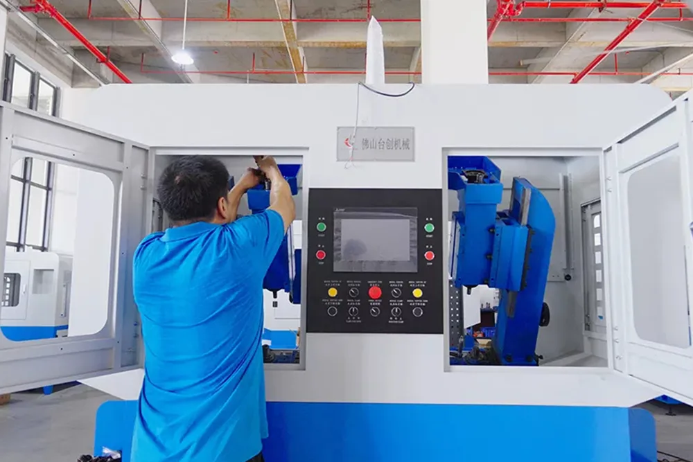 Kuinka paljon syvempi on langan alareiän halkaisija verrattuna kierteen syvyyteen?