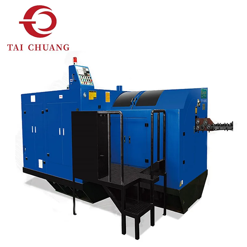 Korkean tarkkuuden pulttien muotoilija